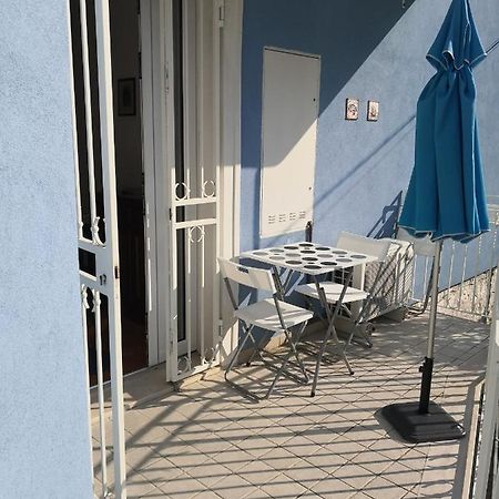 Grazioso Appartamento In Centro A Numana Exterior foto