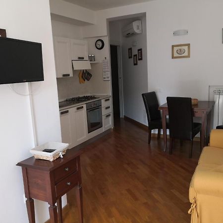 Grazioso Appartamento In Centro A Numana Exterior foto